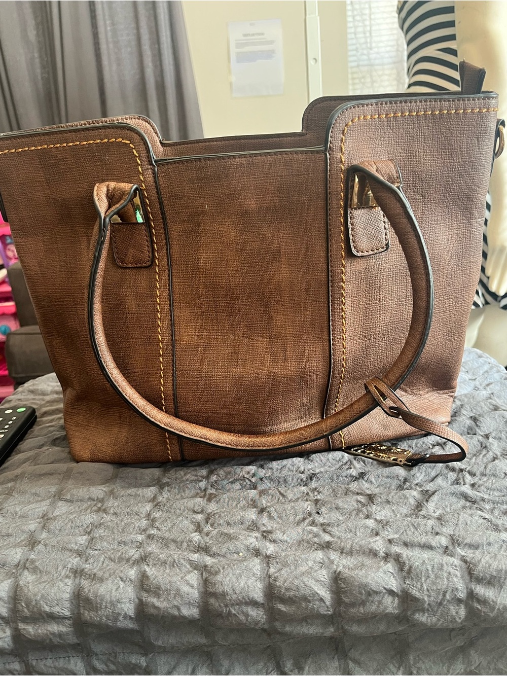 Classic Brown Tote Handbag - Everyday Carry
